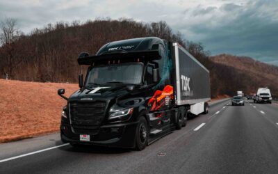 Sattelzugmaschine Freightliner Cascadia von Daimler Truck und Torc als autonomes Versuchsfahrzeug