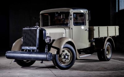 Lkw-Oldtimer von Mercedes-Benz aus dem Jahr 1937, ein L 1500 mit Holzvergaser