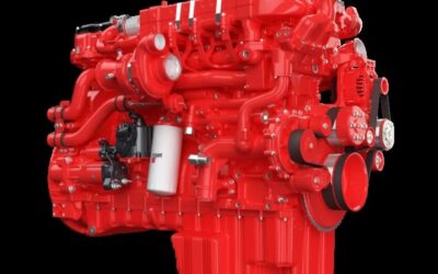 Studioaufnahme eines freigestellten 15-Liter-Gasmotors vom Typ Cummins X15N für schwere Lkw