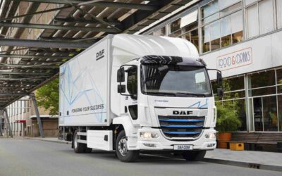 Batterieelektrischer DAF-Lkw der Serie XB Electric mit Kofferaufbau