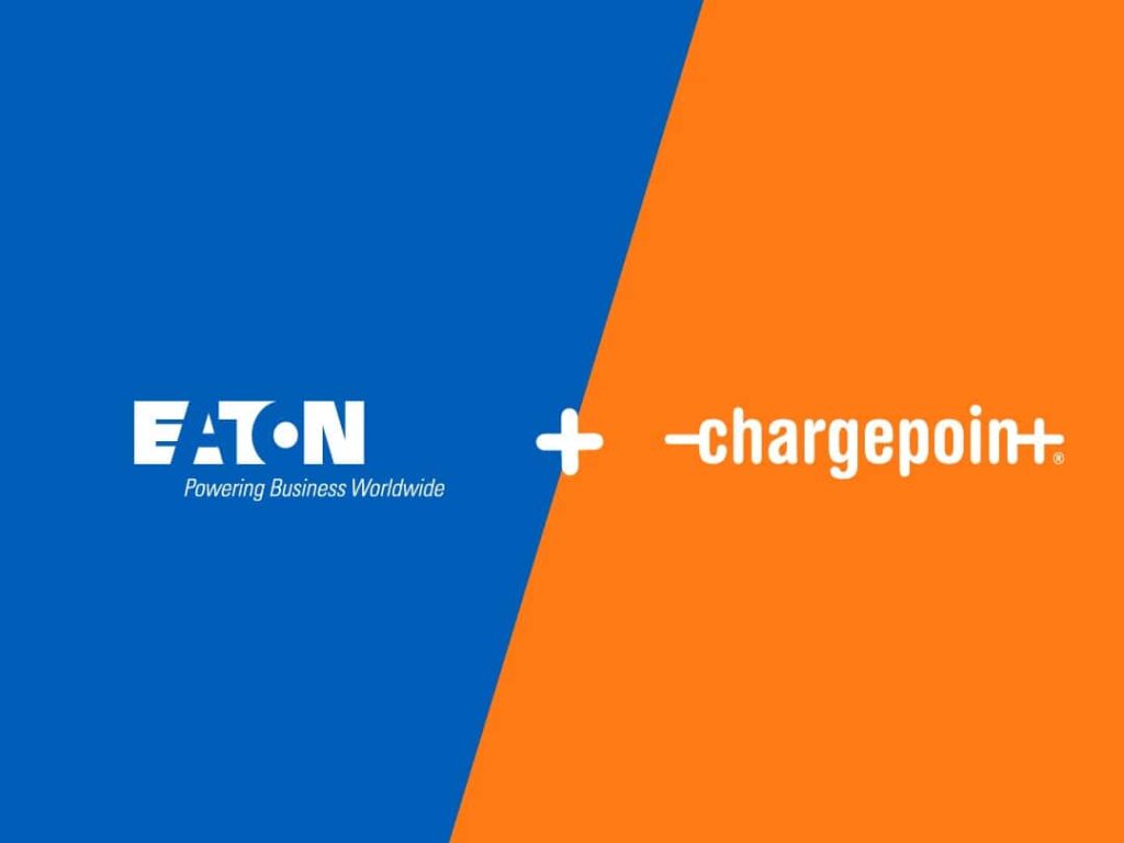 Die Logos der Unternehmen Eaton und Chargepoint nebeneinander