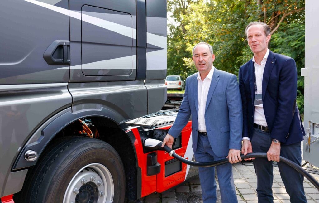 MAN eTruck Megawattladen NEFTON